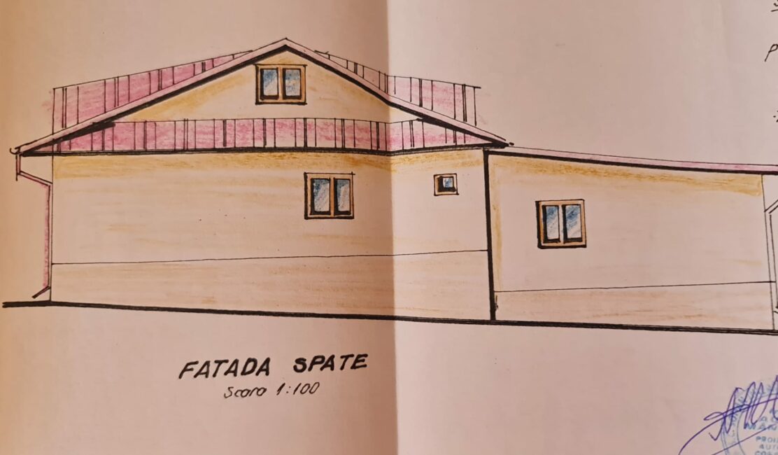 Fatada-Spate