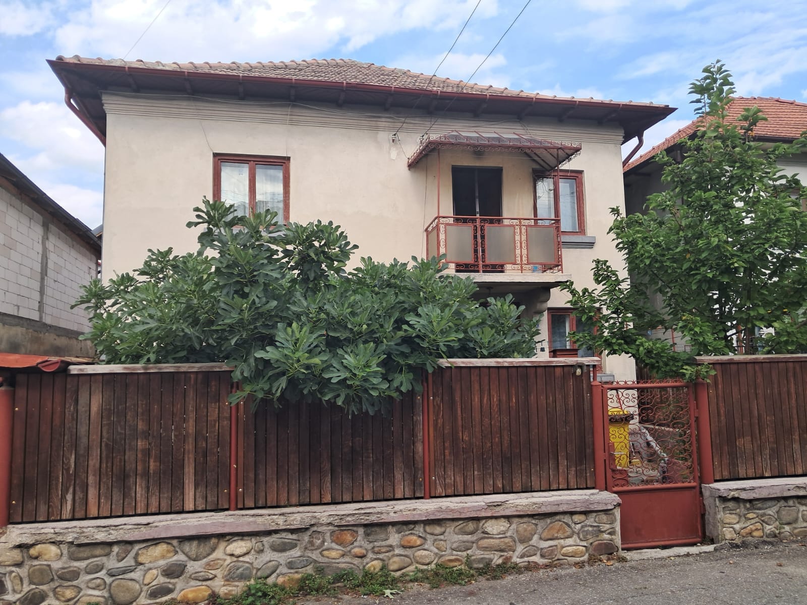 1C8AF6CE-10B8-471E-B60C-34AD0EDB2AED