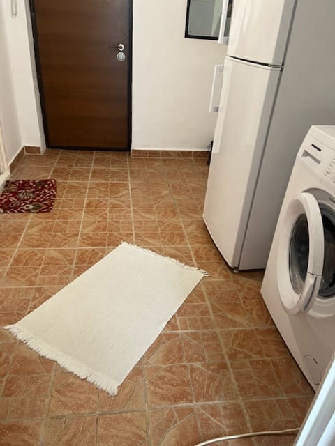 87D5CD2A-7AF9-4638-B1FA-E8C20648DCCB