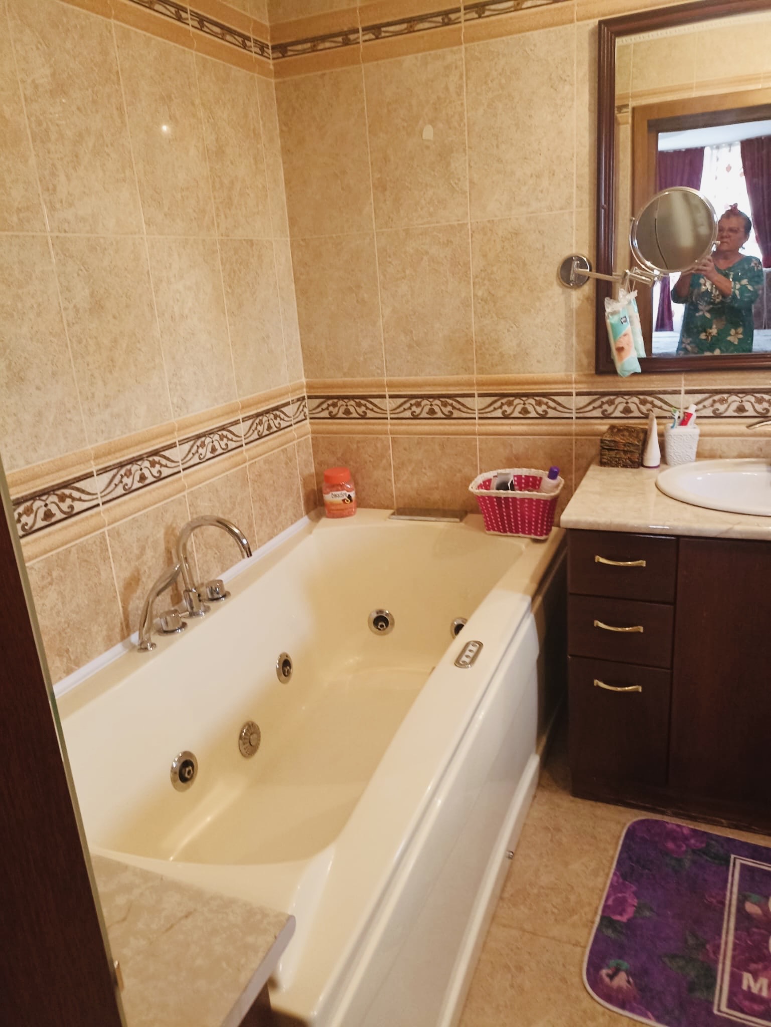 eff5af5e-fd32-4f2b-9c7d-25ebb4be571f