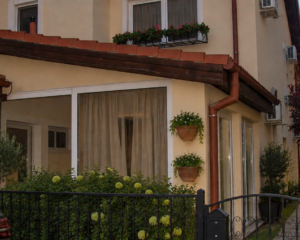 exterior-intrare