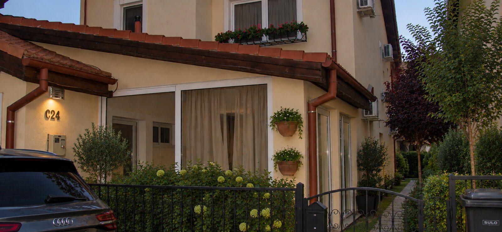 exterior-intrare